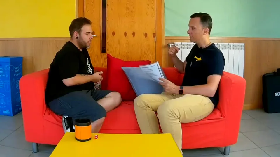 Dante y Daniel Pajuelo durante la conversación.