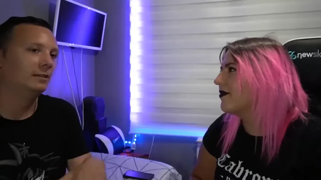 Janire y Daniel Pajuelo durante la conversación.
