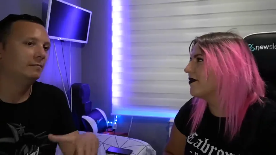 Janire y Daniel Pajuelo durante la conversación.