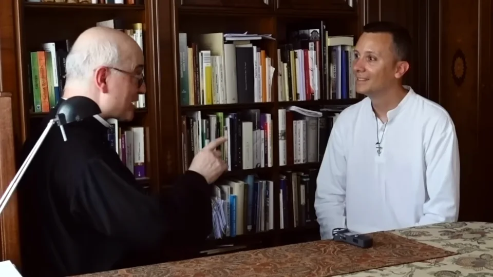José Antonio Fortea y Daniel Pajuelo durante la conversación.