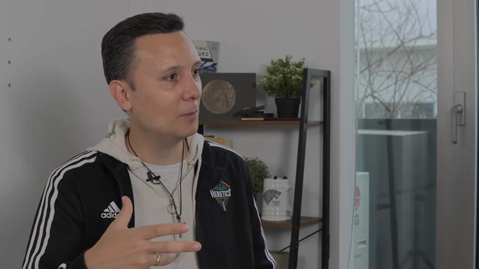 Daniel Pajuelo durante la conversación.