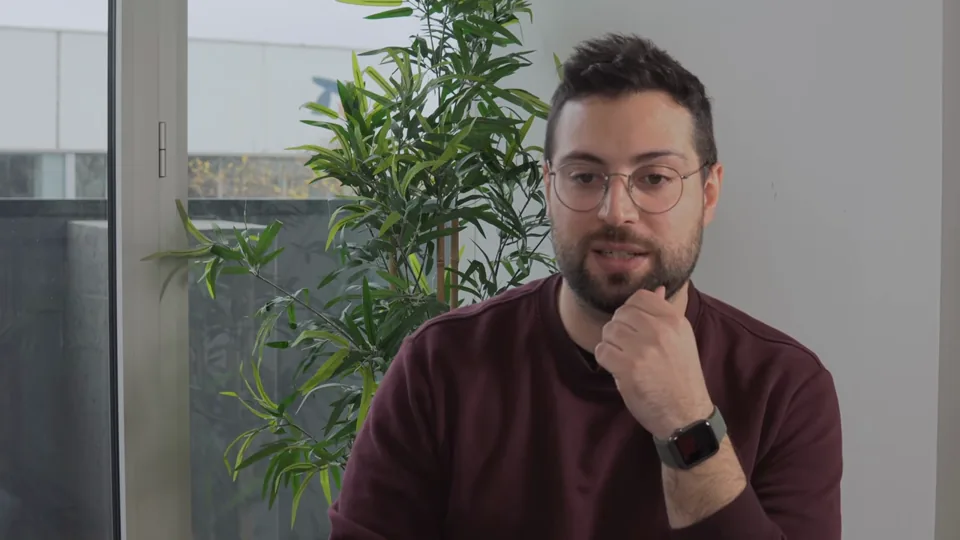 Nate Gentile durante la conversación.