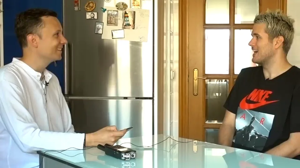 Daniel Pajuelo y Perxitaa durante la conversación.