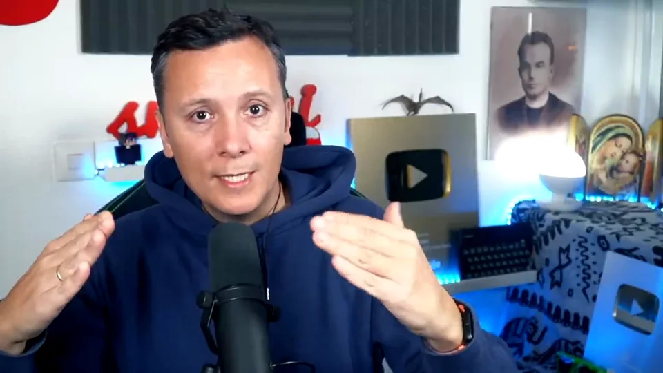 Daniel Pajuelo en el episodio T1E02 de Diálogo Fe y Ciencia