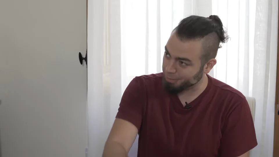 Zellendust durante la conversación.